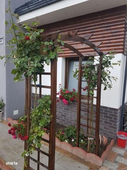 Casă cu 4 camere în Sânnicoară