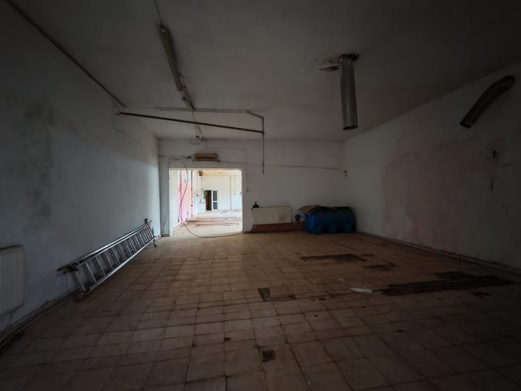 Spațiu industrial, de 445 mp, în Republicii