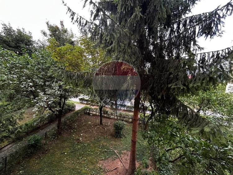 Apartament cu 2 camere decomandat în Republicii