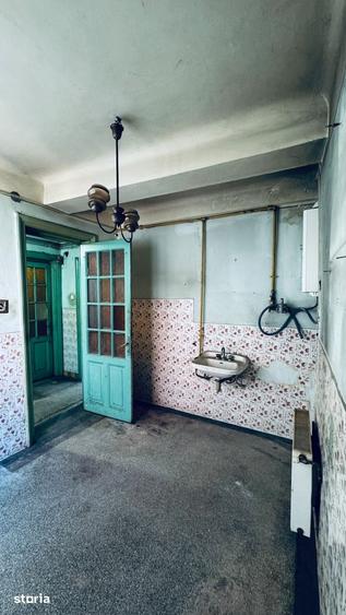 Apartament cu 4 camere decomandat în Centrul Istoric