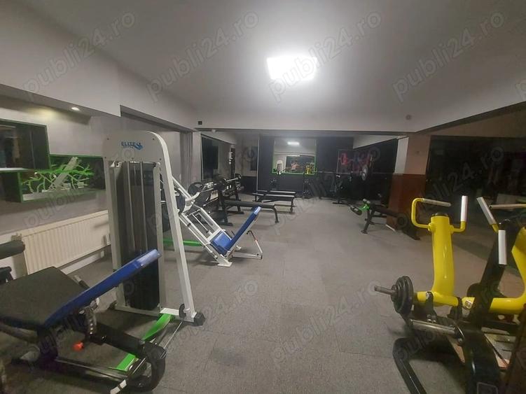 Spațiu comercial, de 220 mp, în Central