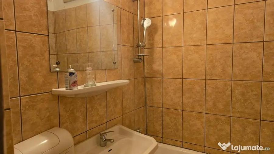 Garsonieră decomandată în Dacia