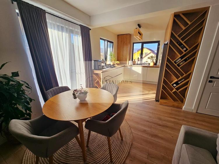 Casă individuală cu 4 camere cu Canalizare în Dâmbul Rotund