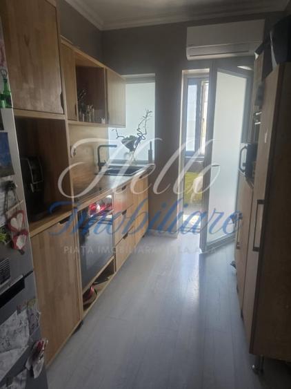 Apartament cu 3 camere semidecomandat în Florești — fotografia 3