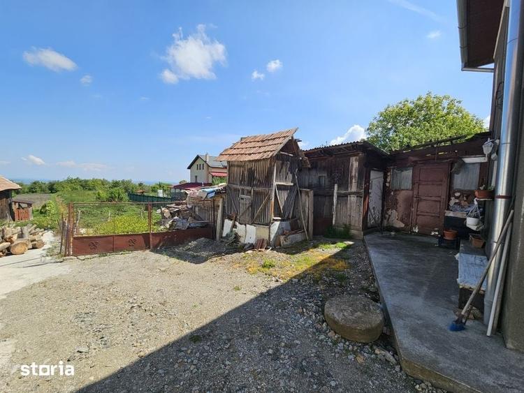 Casă cu 3 camere cu Teren 1563 Mp în Feleacu