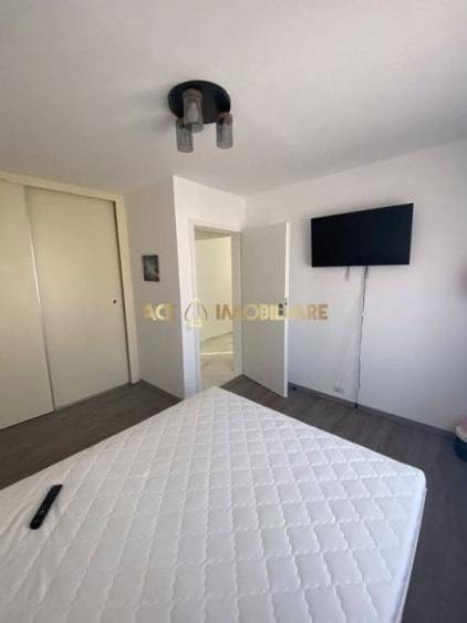 Apartament cu 2 camere decomandat, mobilat în Sălaj