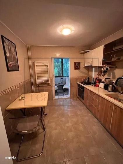 Apartament cu 2 camere decomandat în Aviației