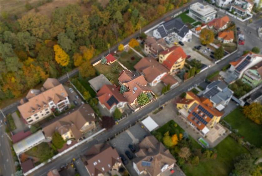 Duplex cu 3 camere cu Teren 737 Mp în Sub Arini
