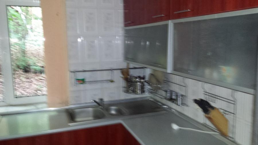 Casă individuală cu 5 camere cu Canalizare în Gura Beliei