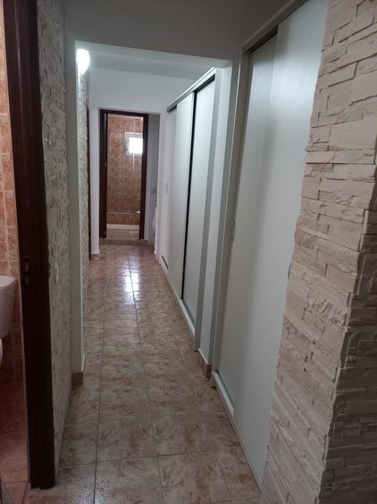 Apartament cu 3 camere decomandat în Radu Negru