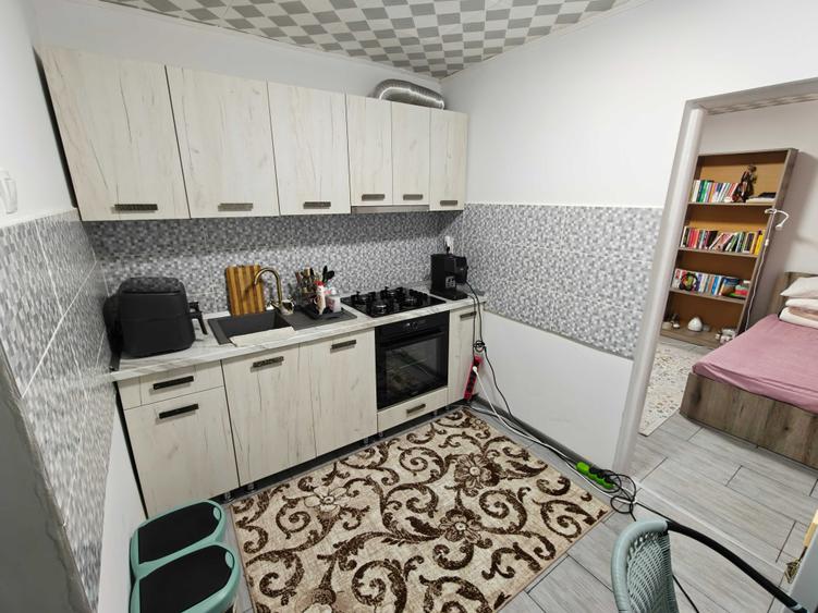 Garsonieră decomandată în Tineretului