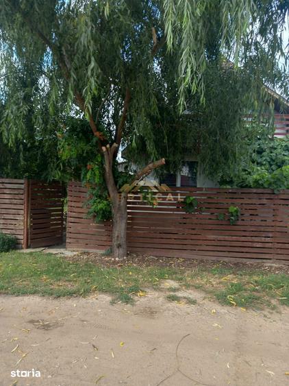 Casă cu 3 camere cu Teren 400 Mp în Berceni