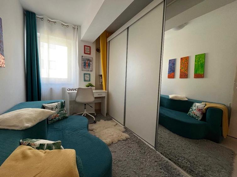 Apartament cu 3 camere decomandat, mobilat în Cug