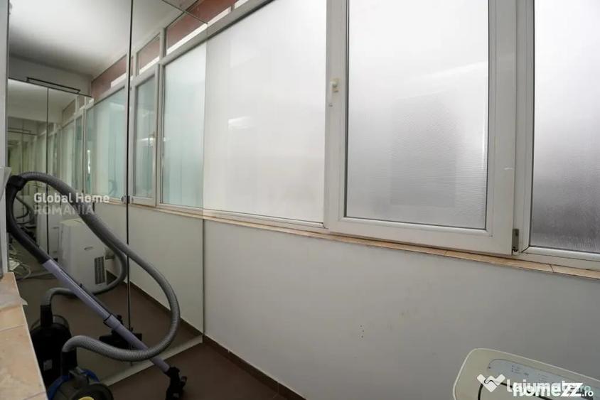 Casă cu 5 camere cu Teren 300 Mp în Tei