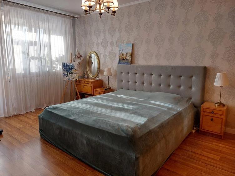 Apartament cu 3 camere decomandat în Decebal