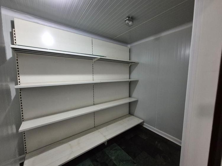 Spațiu comercial, de 240 mp, în Exterior Vest