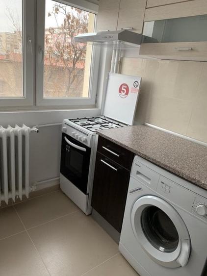 Garsonieră decomandată, mobilată în Iancului
