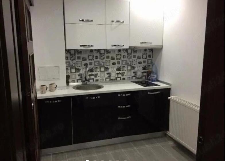 Garsonieră decomandată în Central