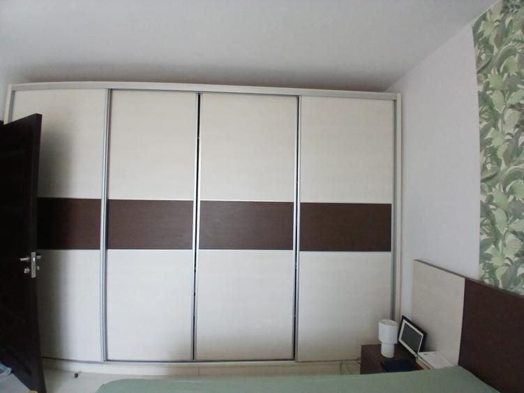 Apartament cu 3 camere decomandat în Drumul Taberei