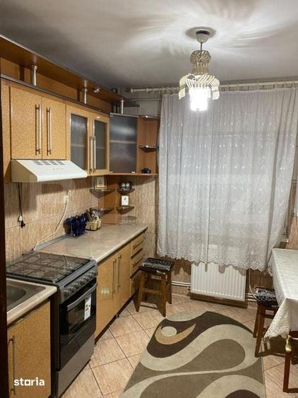 Apartament cu 3 camere decomandat în George Enescu