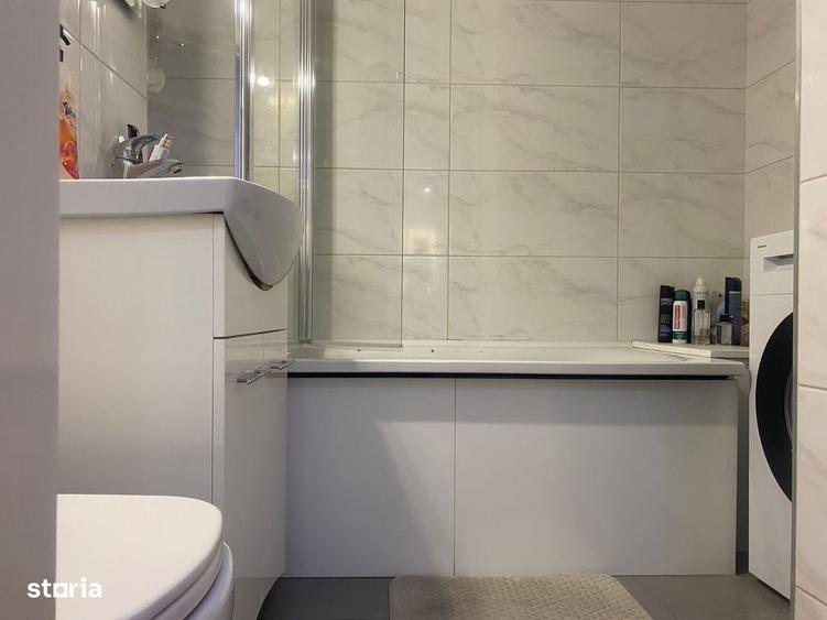 Apartament cu 2 camere decomandat în Micro 8