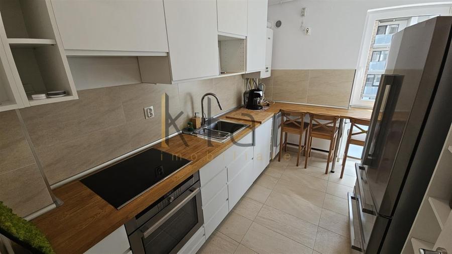 Apartament cu 3 camere semidecomandat, mobilat în Bună Ziua