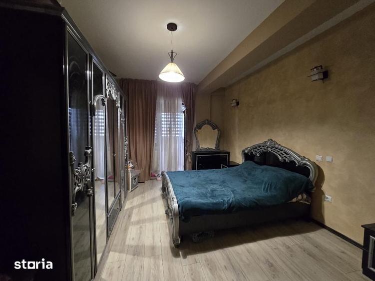 Apartament cu 3 camere în Cetate