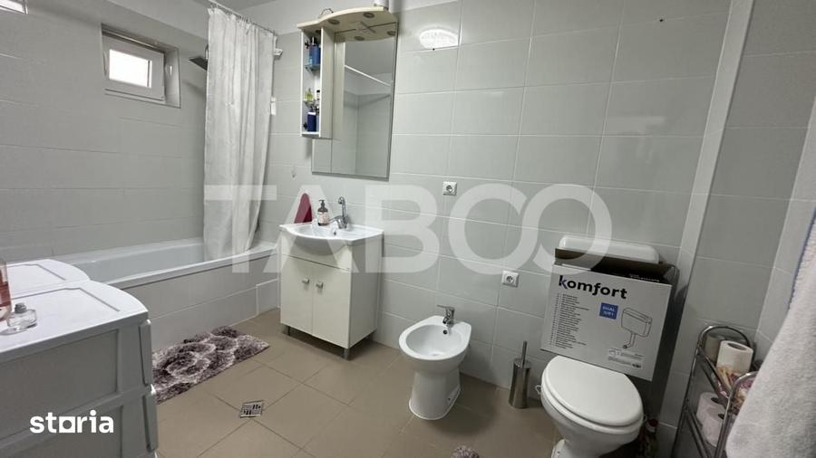 Apartament cu 3 camere decomandat în Șelimbăr