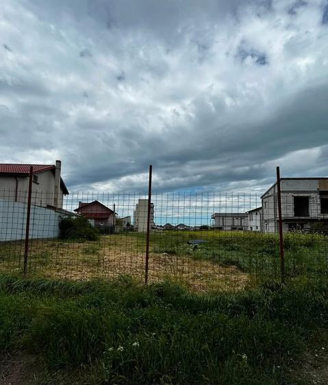 Teren Construcții intravilan de 2250 mp, în Central