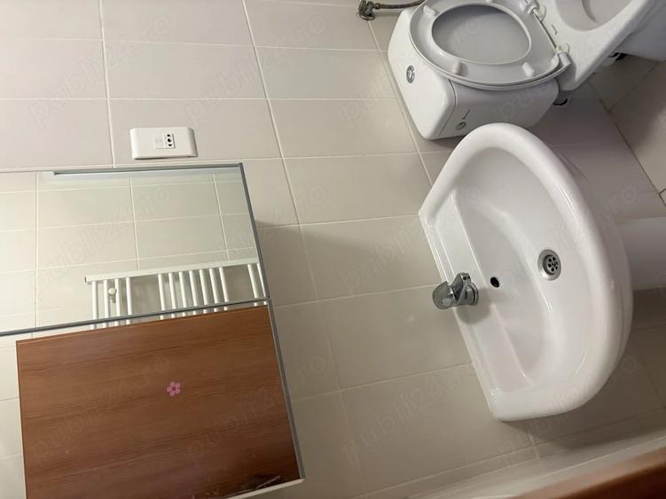 Garsonieră decomandată în Complex Studențesc