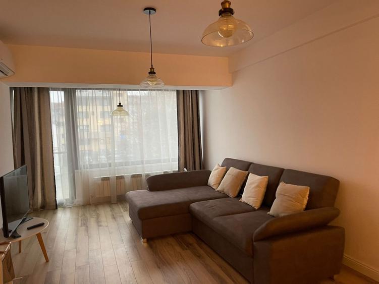 Apartament cu 2 camere semidecomandat, mobilat în Alba Iulia