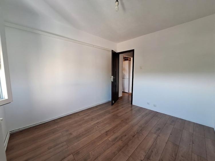 Apartament cu 2 camere decomandat, mobilat în Freidorf