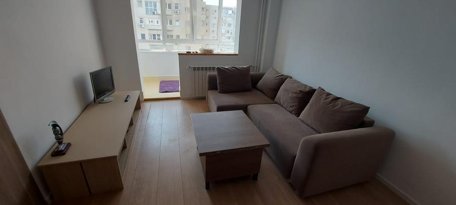 Apartament cu 2 camere decomandat în Basarabia