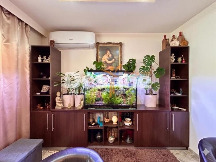 Apartament cu 3 camere semidecomandat, mobilat în B-dul București