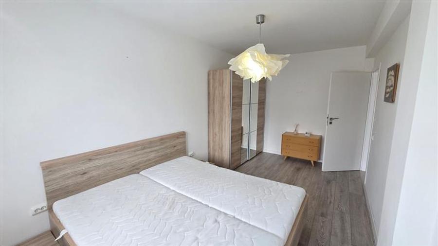 Apartament cu 2 camere semidecomandat în Florești