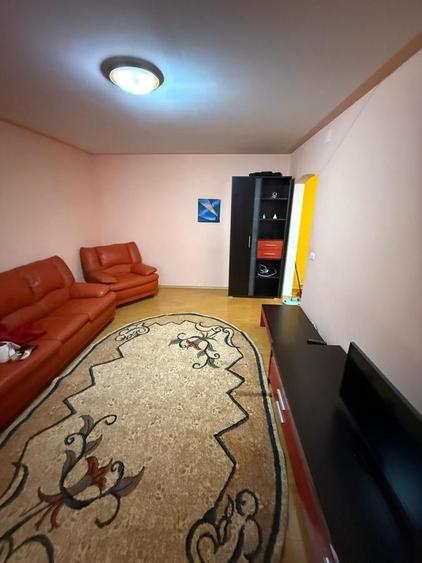 Apartament cu 2 camere decomandat în Răcădău