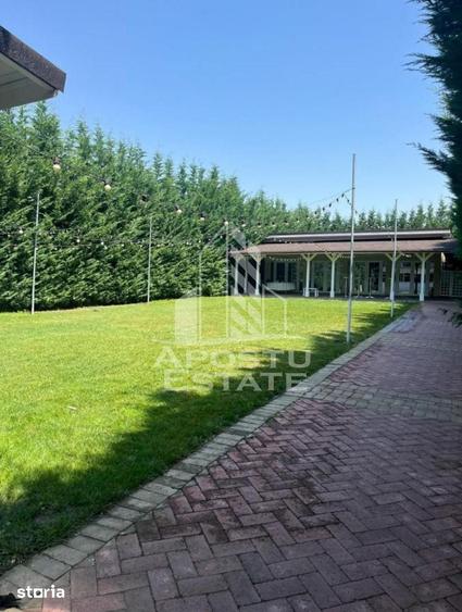 Casă cu 10 camere cu Teren 1145 Mp în Șagului