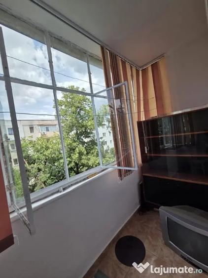 Apartament cu 2 camere semidecomandat în Bălcescu