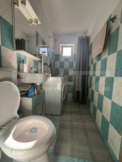 Apartament cu 2 camere semidecomandat, mobilat în Micro 4