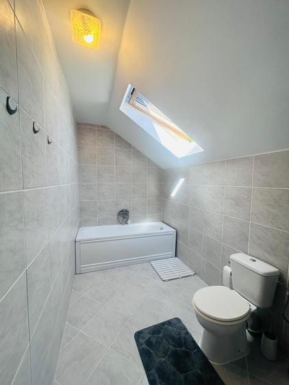 Duplex cu 5 camere cu Canalizare în Florești