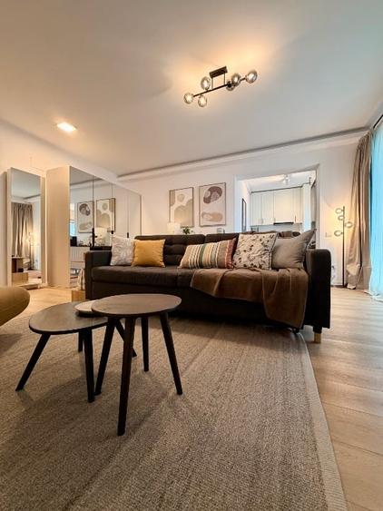 Apartament cu 2 camere decomandat, mobilat în Central