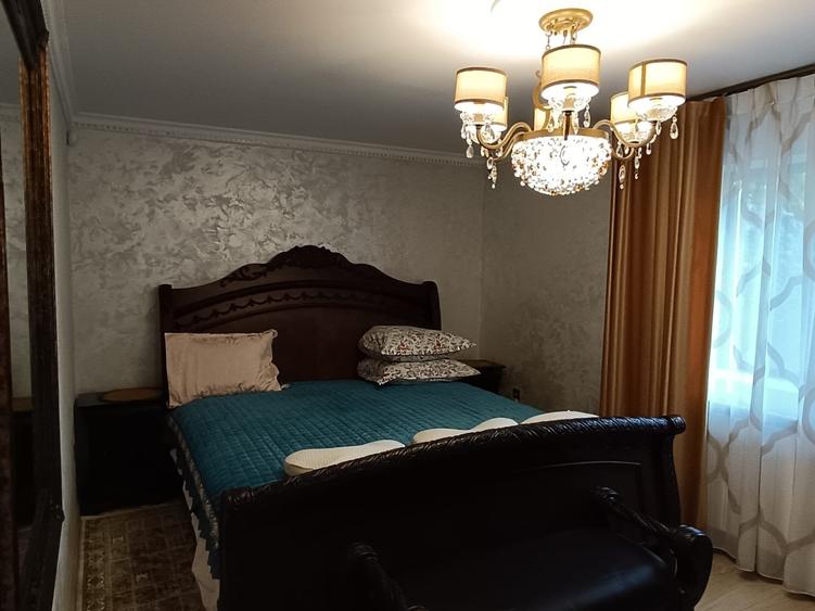 Casă individuală cu 4 camere cu Teren 600 Mp în Central