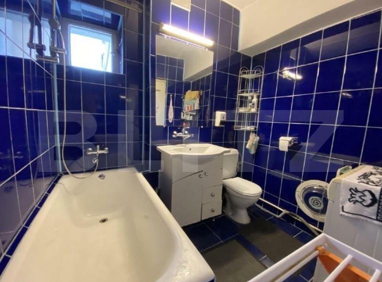 Apartament cu 3 camere decomandat, mobilat în 22 Decembrie