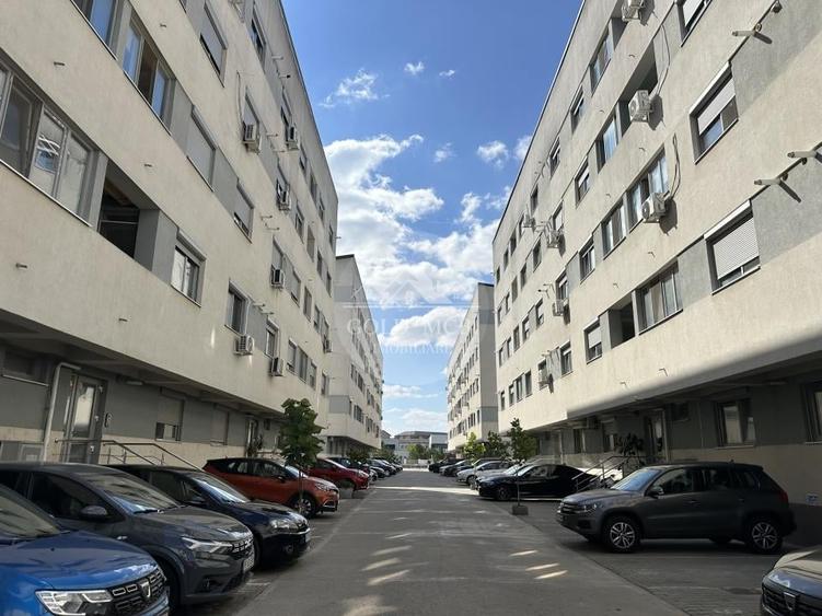 Apartament cu 3 camere semidecomandat, mobilat în Dudu