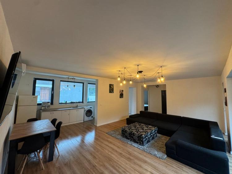 Casă cu 3 camere cu Teren 125 Mp în Central