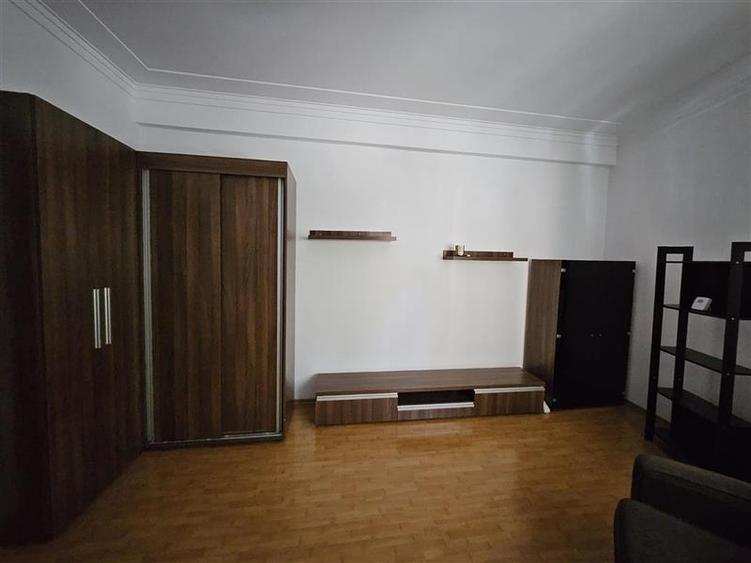 Apartament cu 2 camere decomandat, mobilat în Ștefan cel Mare