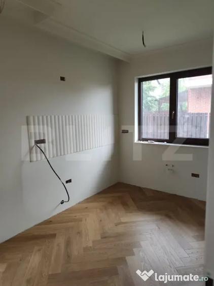 Casă cu 4 camere cu Teren 350 Mp în Central