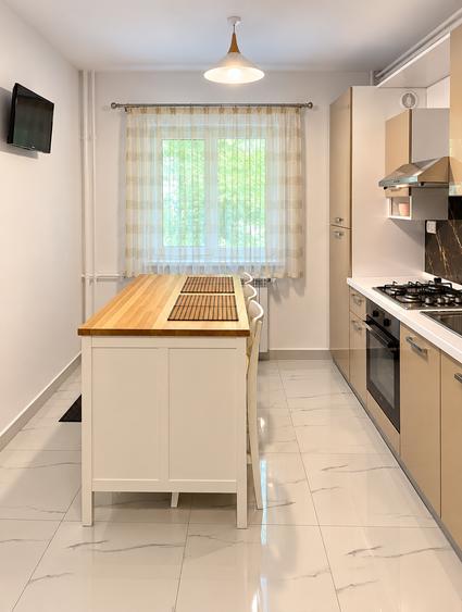 Apartament cu 2 camere decomandat, mobilat în Aviației