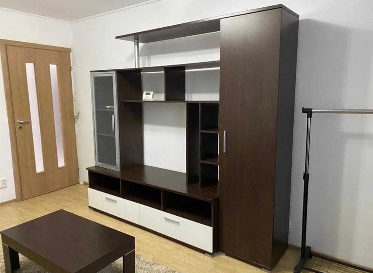 Garsonieră decomandată, mobilată în Gorjului