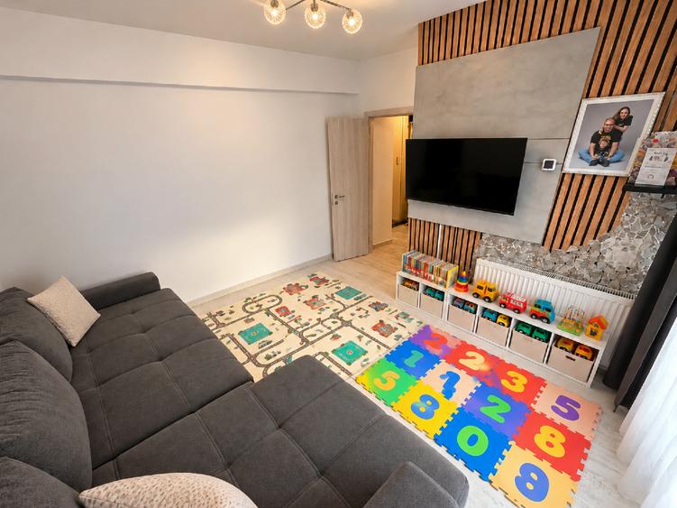 Apartament cu 2 camere decomandat în Theodor Pallady